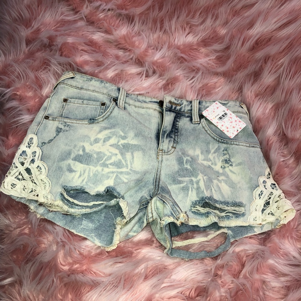 Free People Distress shorts